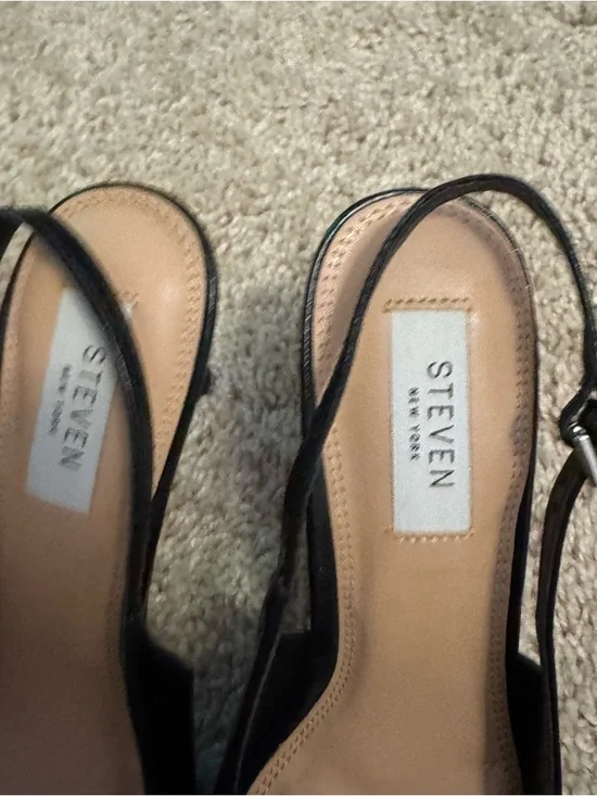 STEVE MADDEN Black Pointed Slingback Bow Pumps - Picture 4 of 6